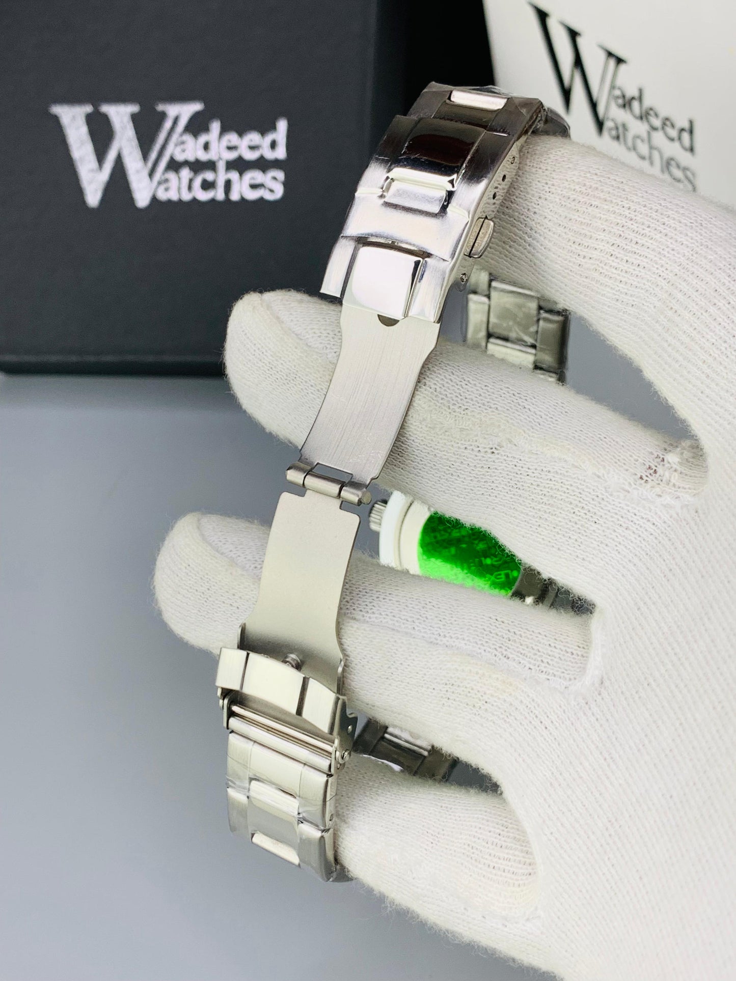 New Classy Signature Model (Green)