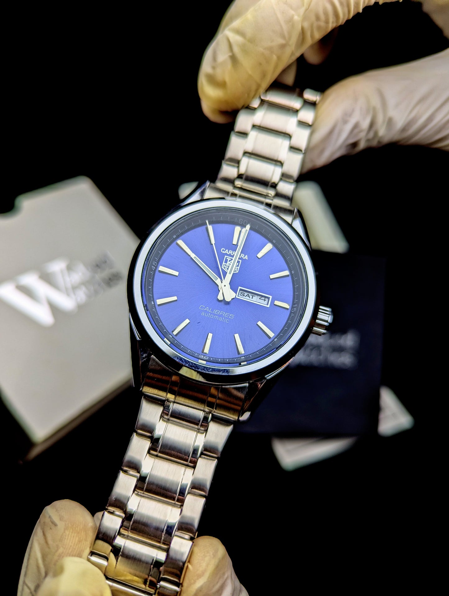 Classy Business Watch With Date (Silver Blue)