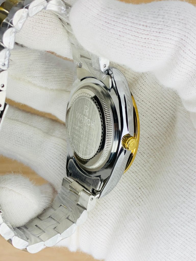 Classic Stone Model With Date (White)