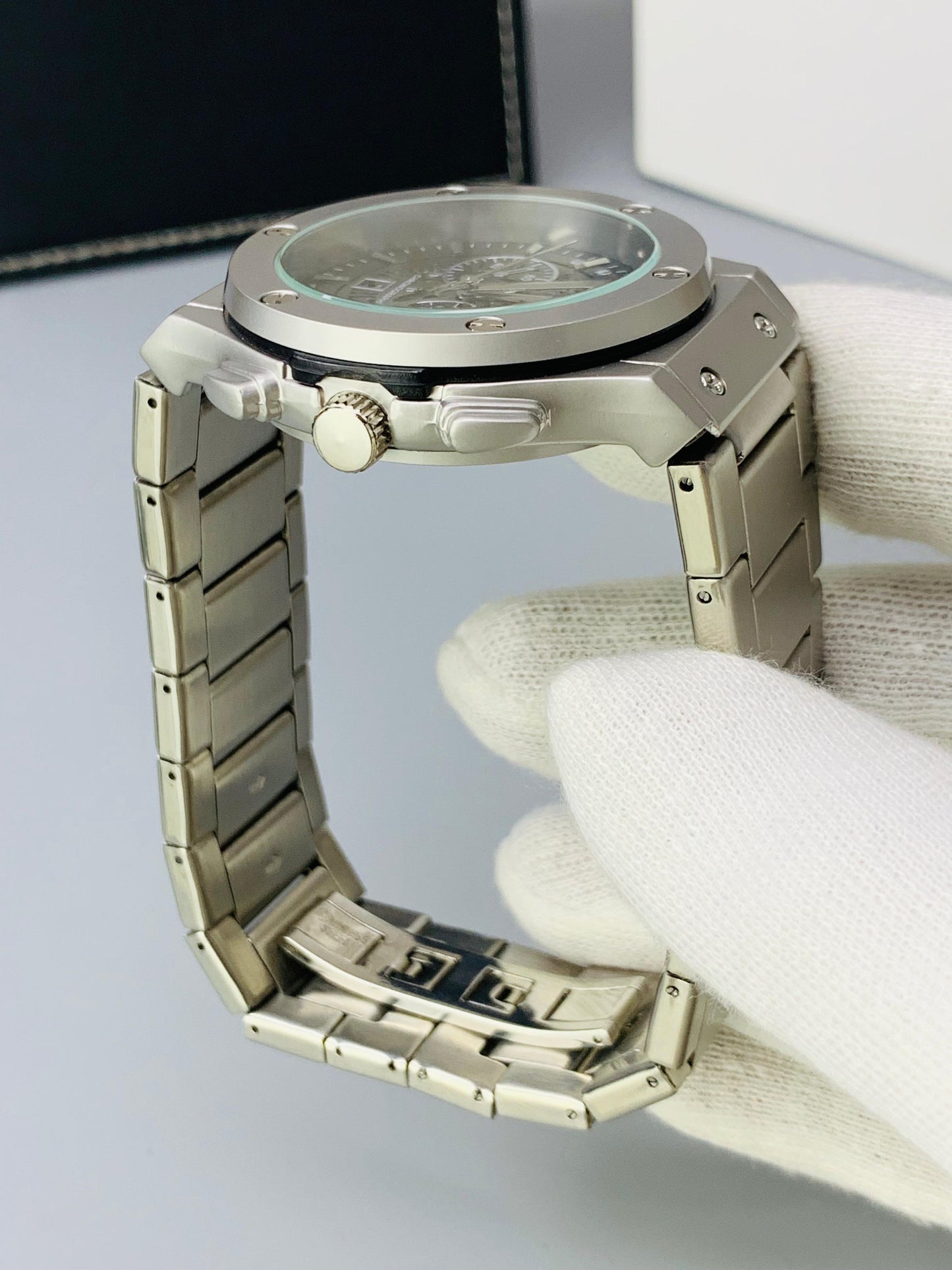 HB Classic Skeleton With Date(Silver Black)