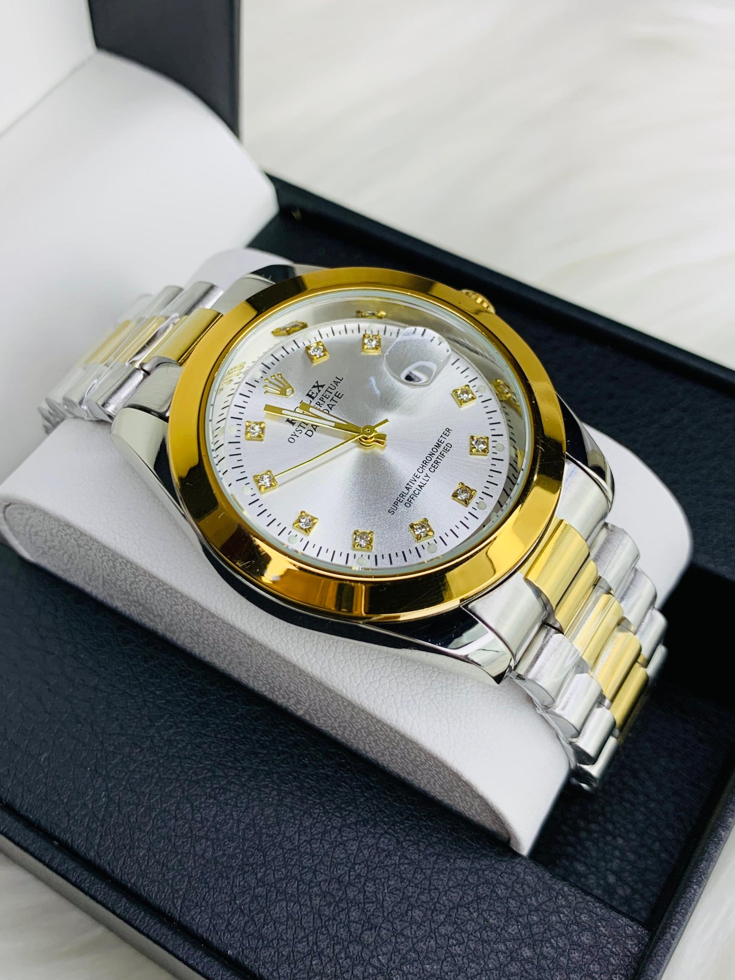 Regular Model Two Tone White