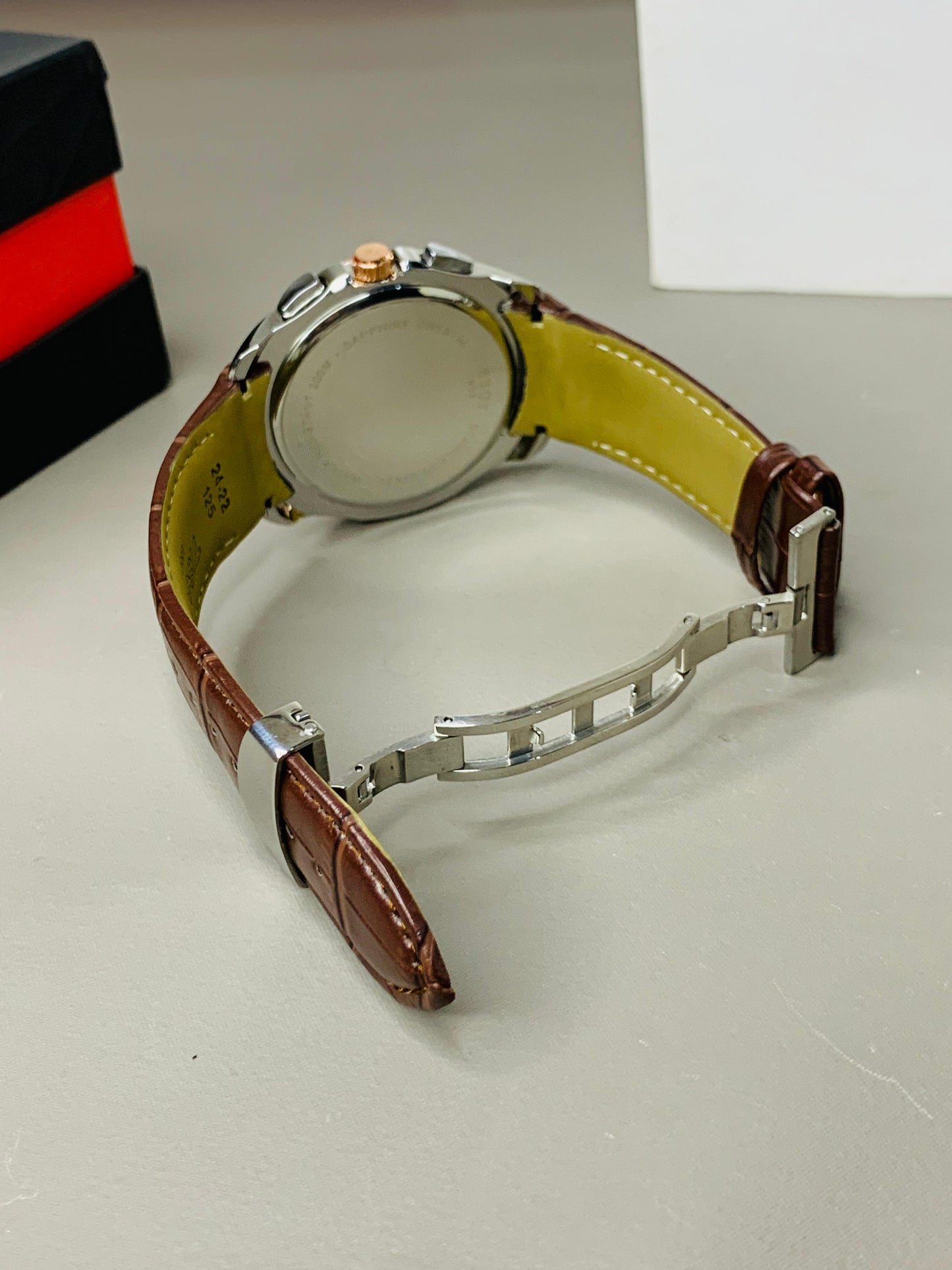 Versatile Chronongraph Working Watch Leather Strap (Gold Brown)