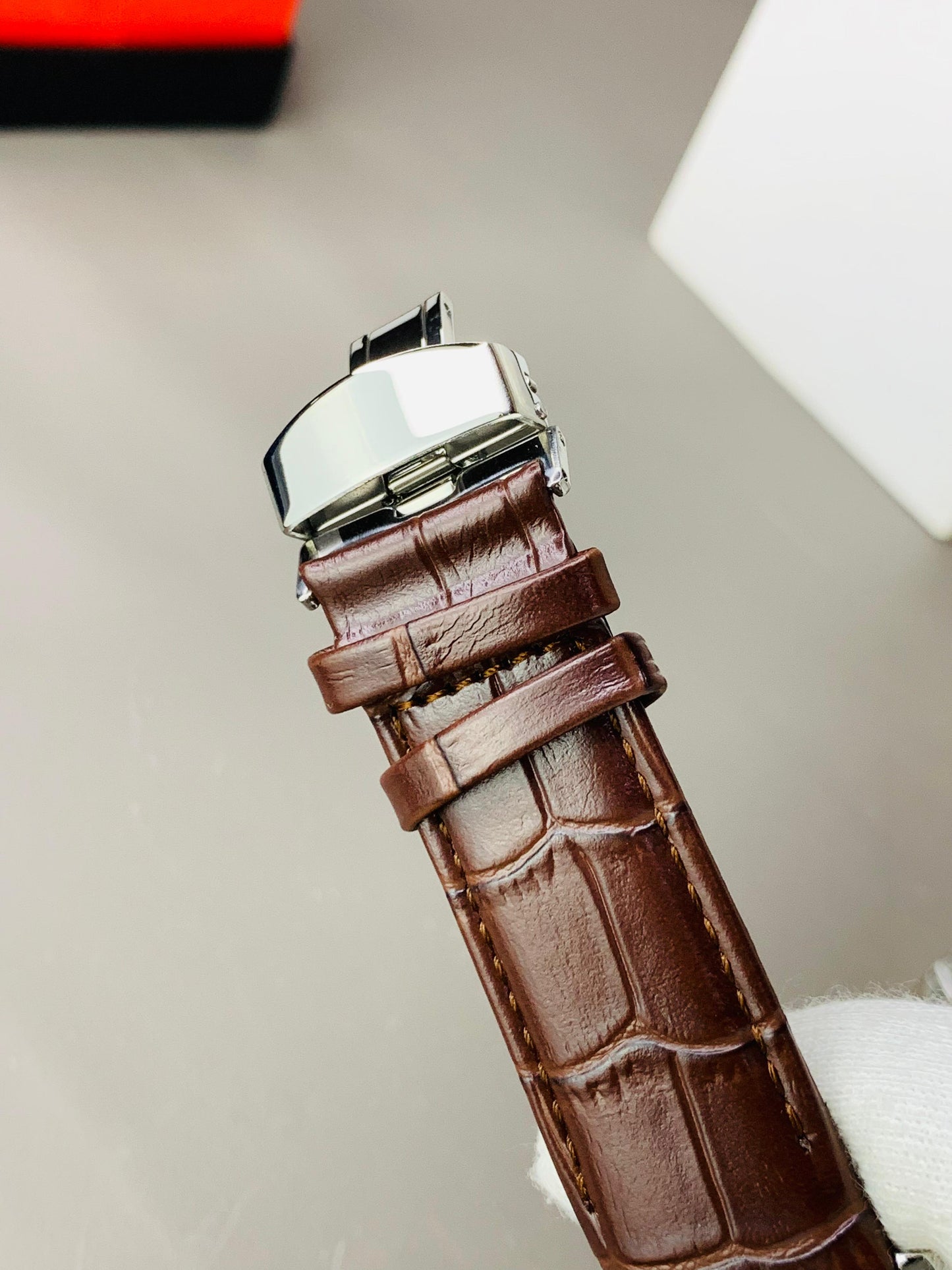 Versatile Chronongraph Working Watch Leather Strap (Gold Brown)