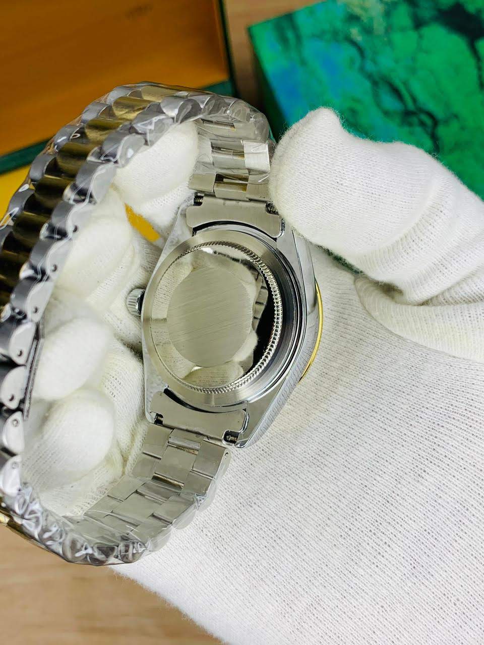 Latest Milgauss Model With Date(Black)