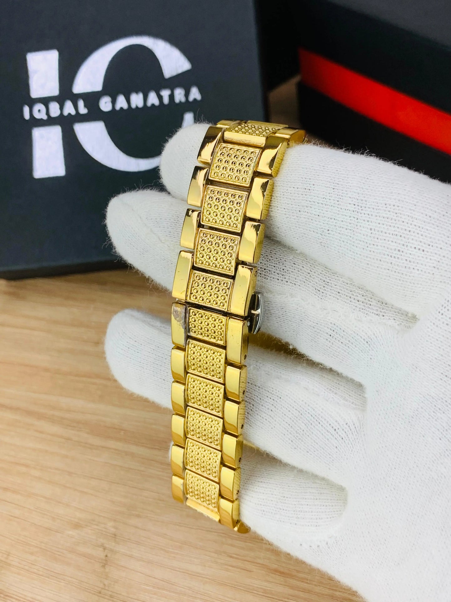 Tiger Stone Embossed Dial (Gold)