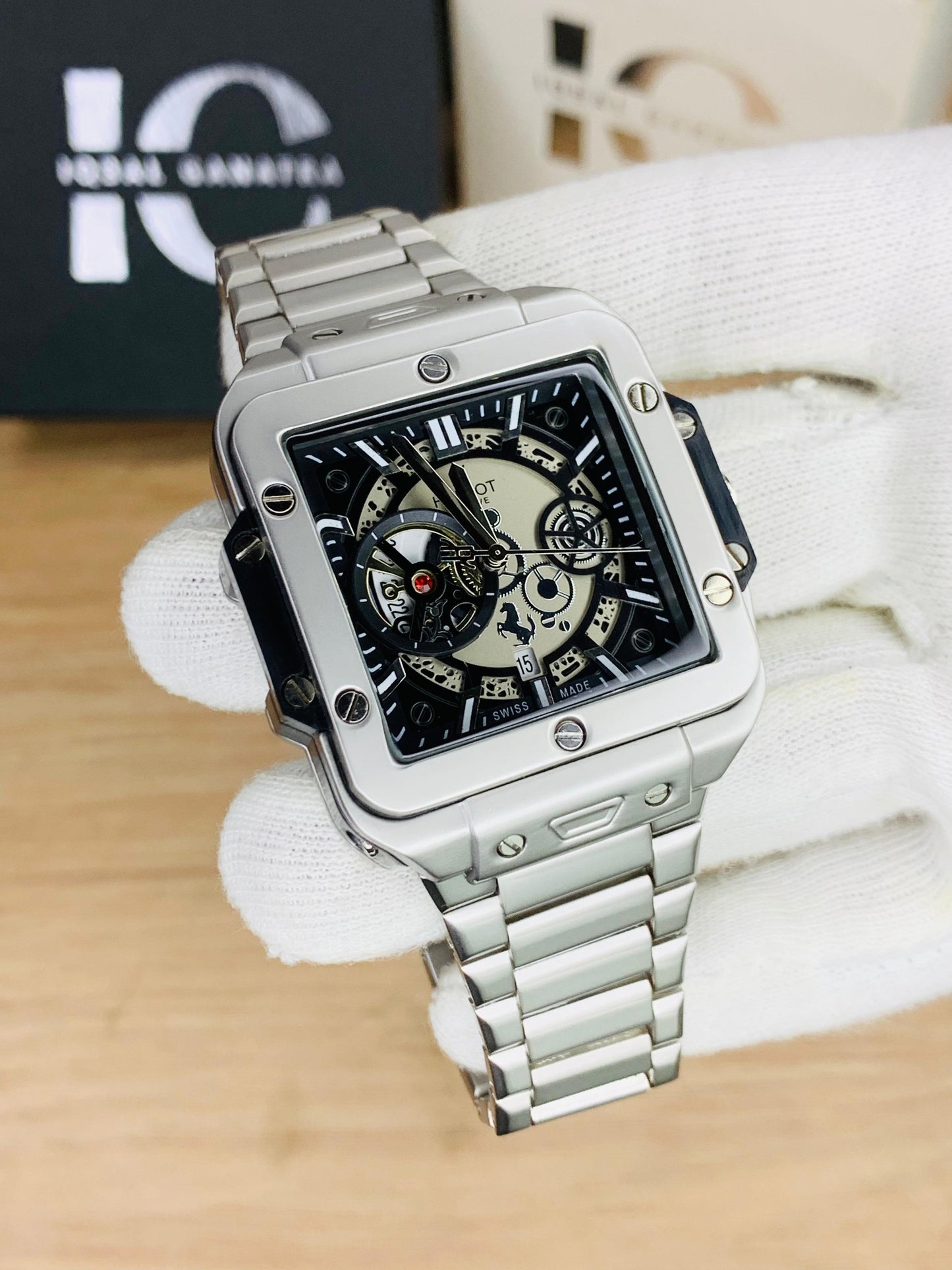 HB SQ Model With Date (Black)