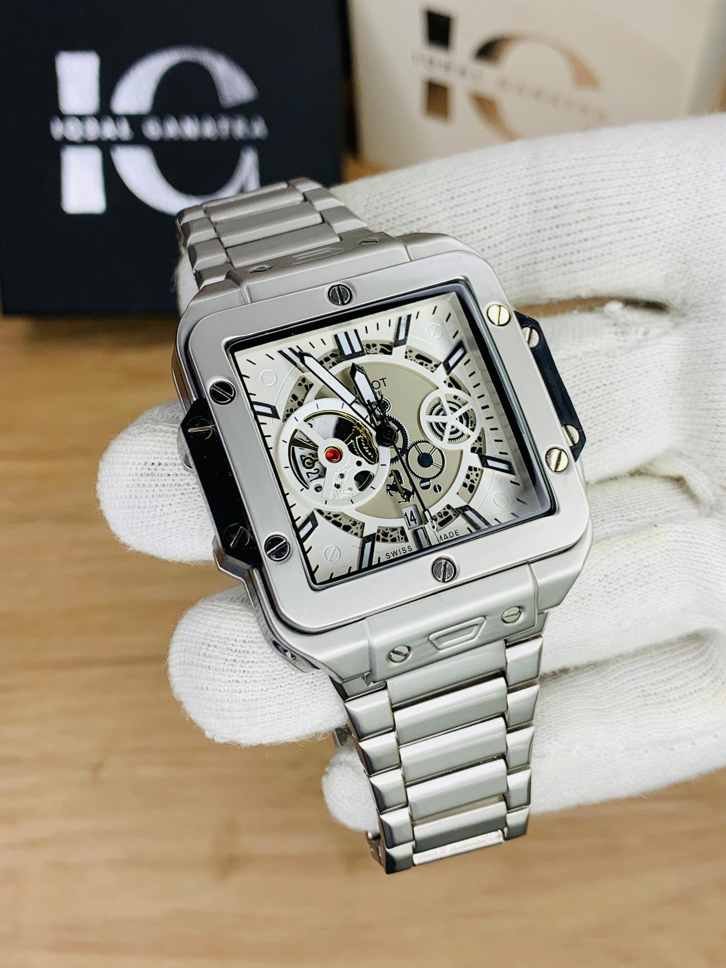 HB SQ Model With Date (White)