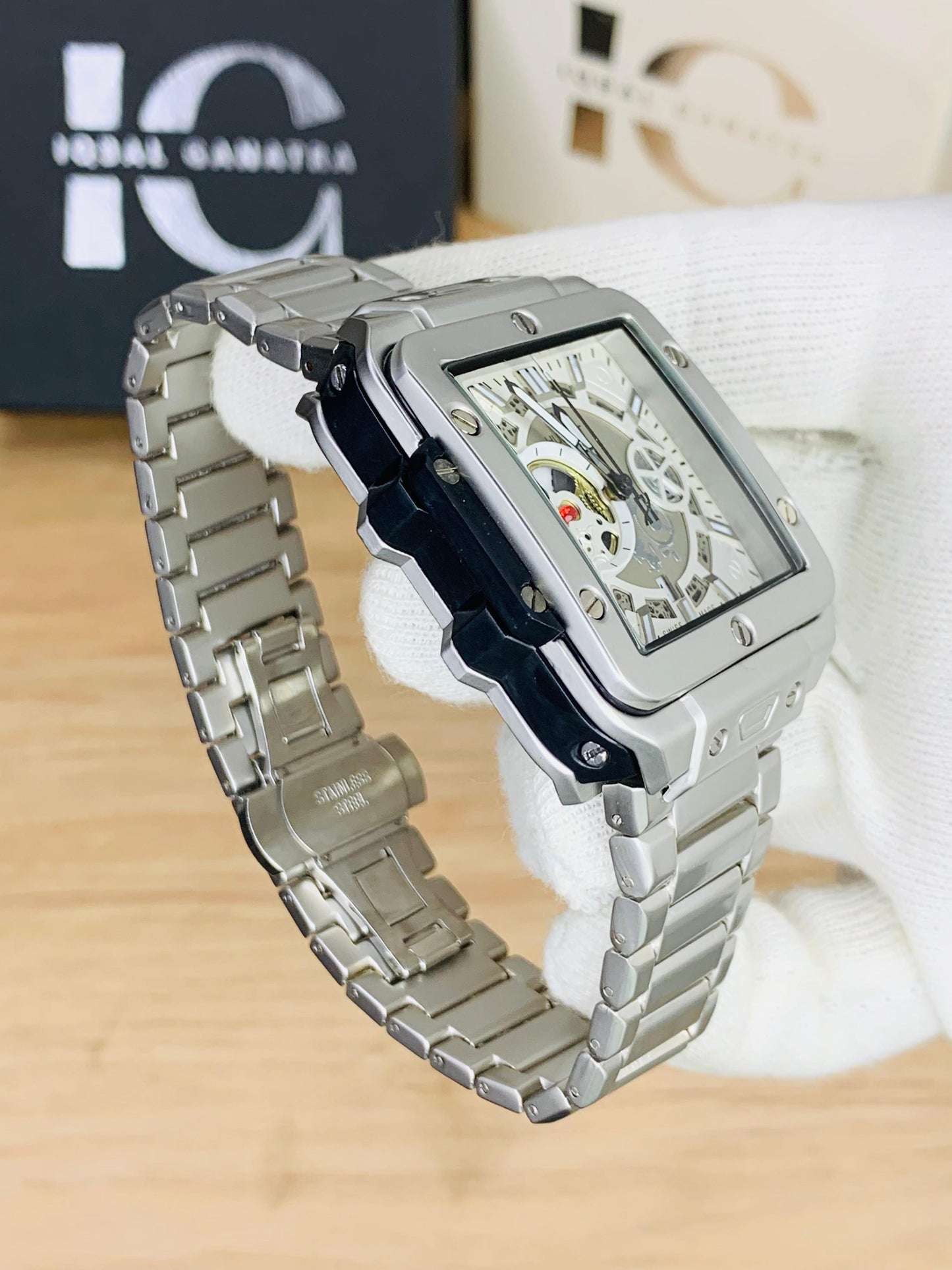 HB SQ Model With Date (White)