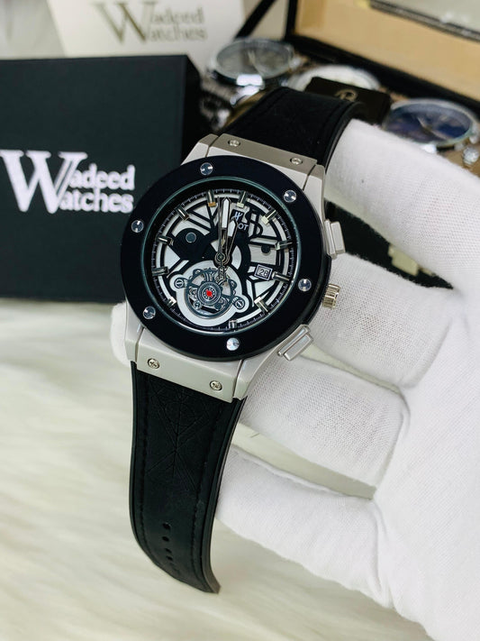 Bold HB Model | Date Working | Master Lock (Silver Black)