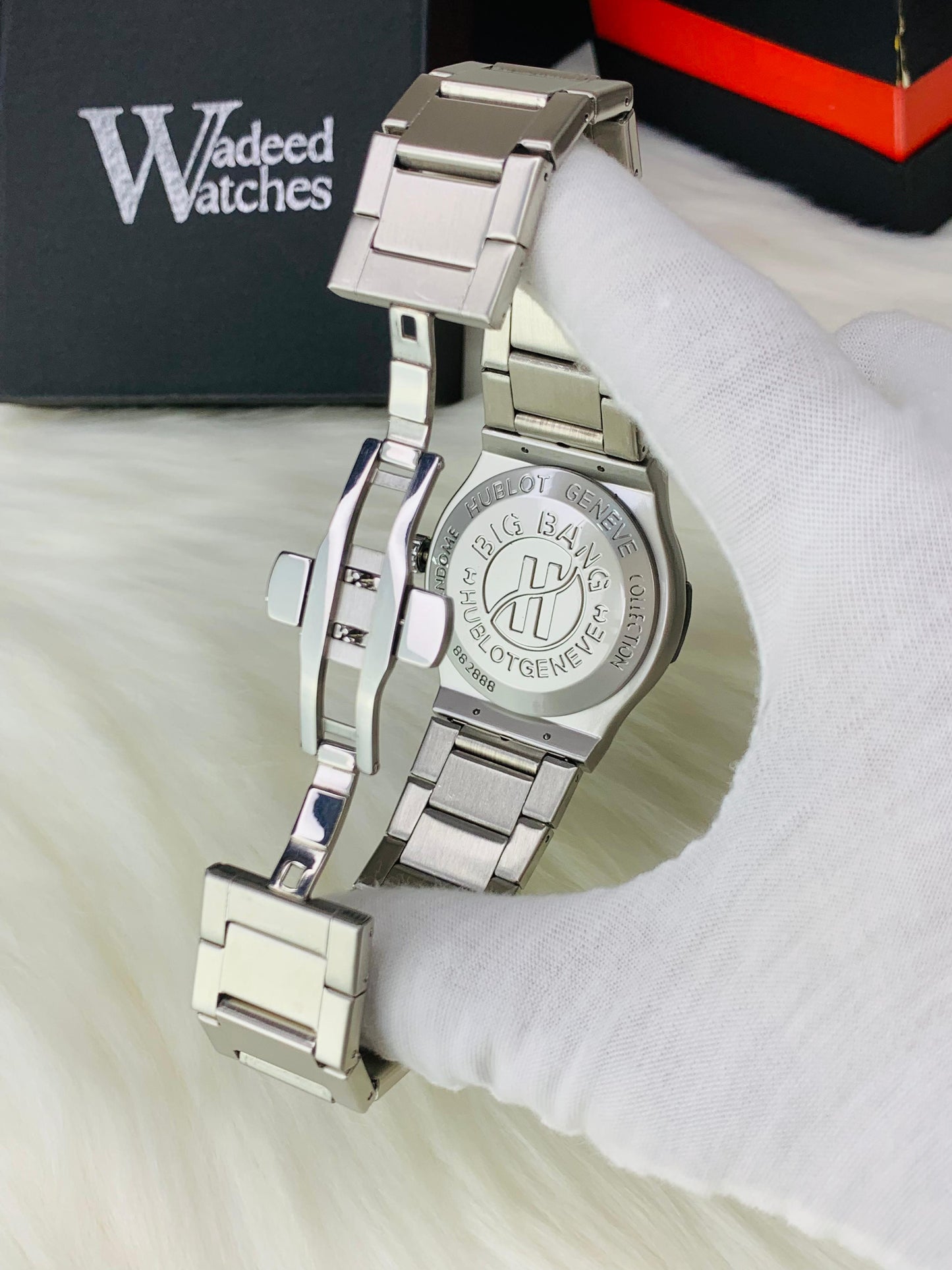 HB Skeleton Case | Date Feature | Master Lock