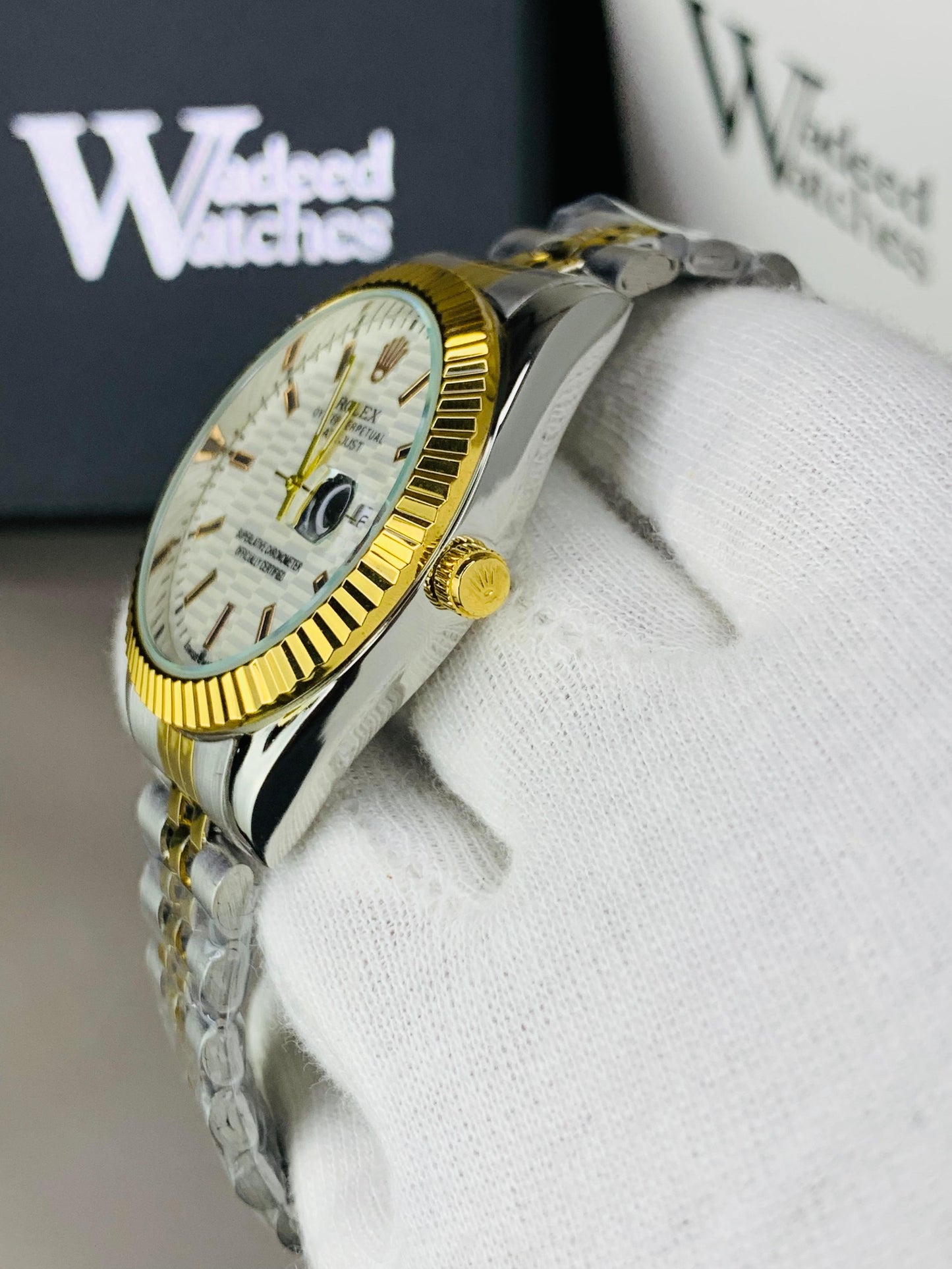 New AA Texture Model | Date Adjustment (White)