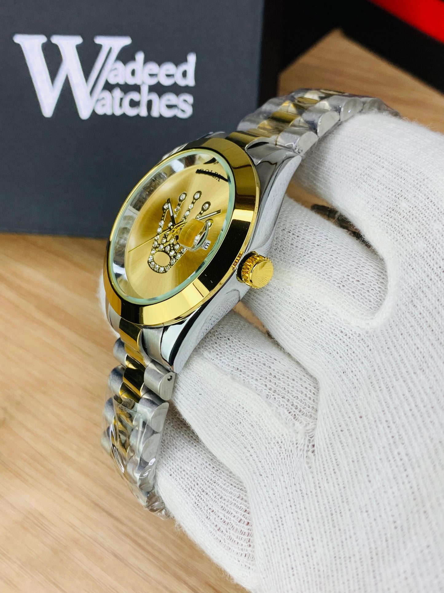 Austrian Stone Embossed Dial (Gold)