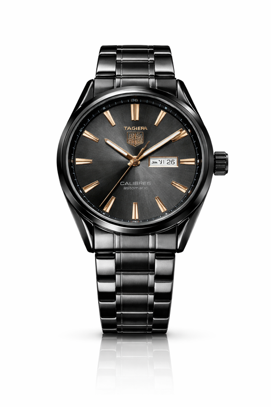 Sophisticated Tag Carrera WIth Date