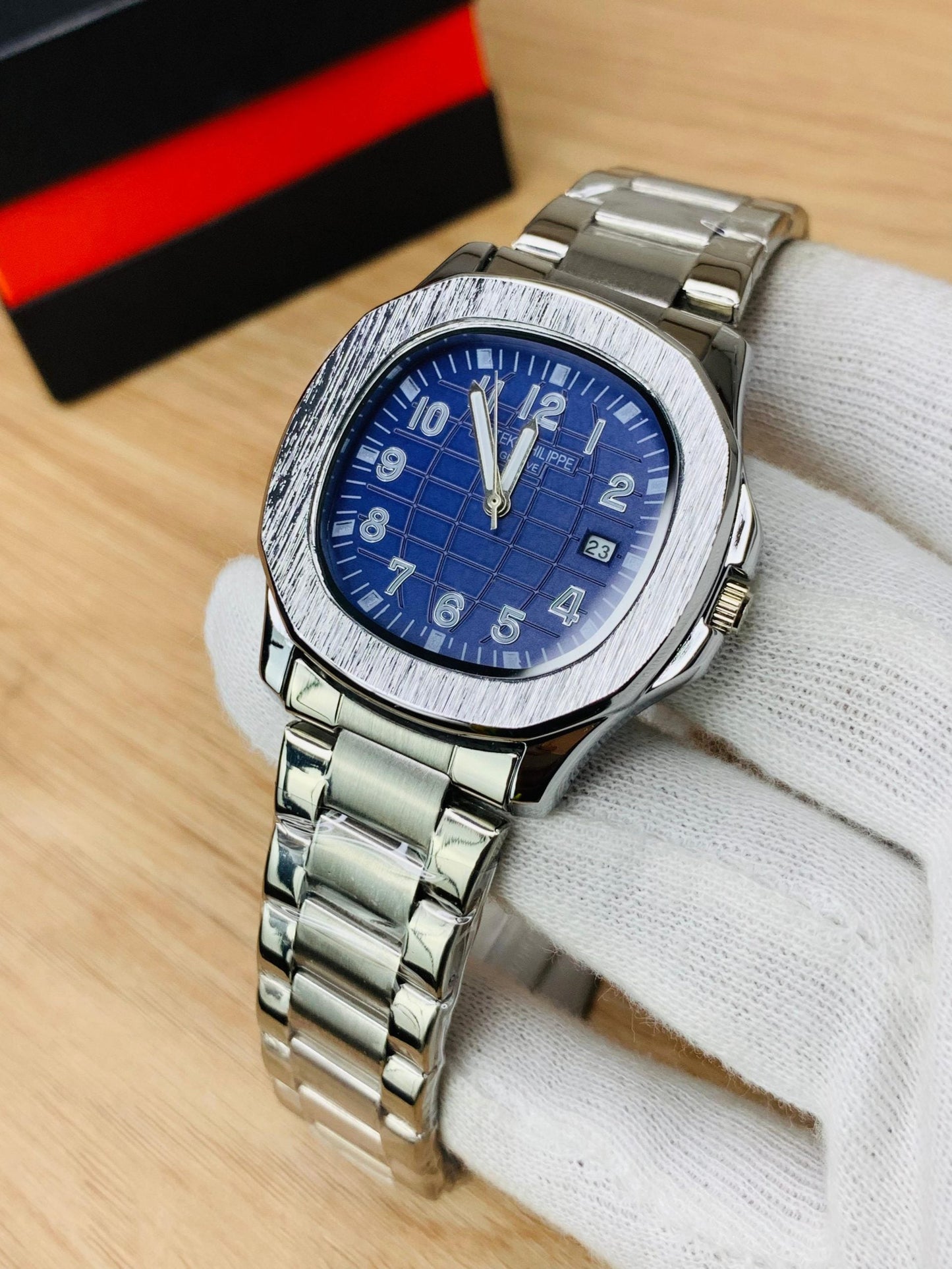 Nautilus Model With Date (Blue)