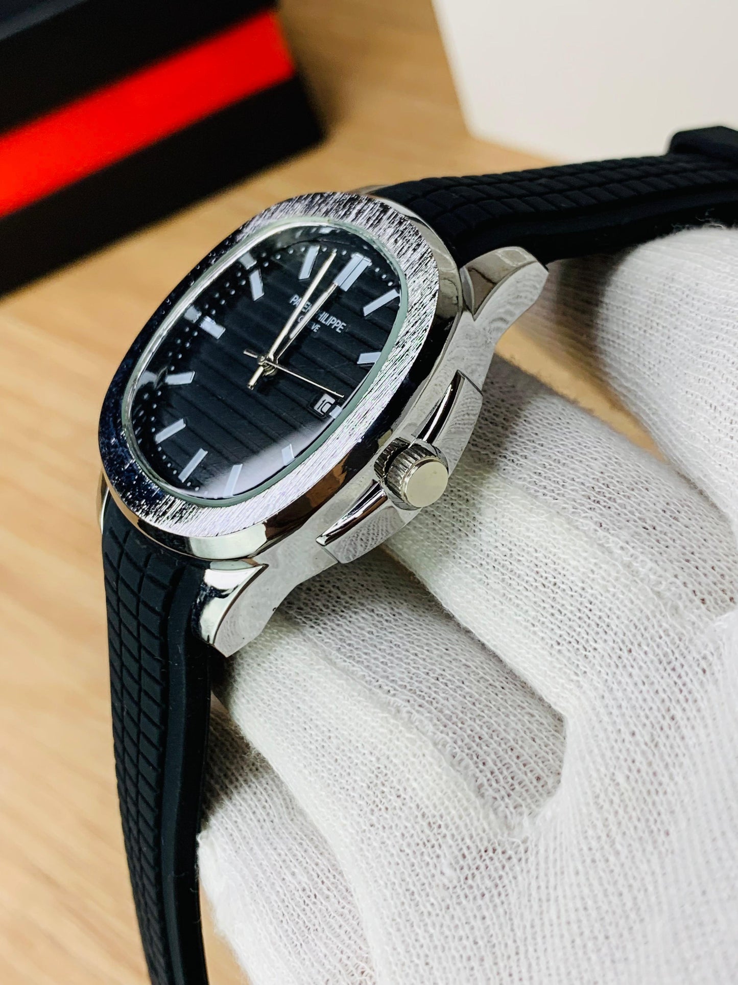 PP Strap Nautilus | Date Woking