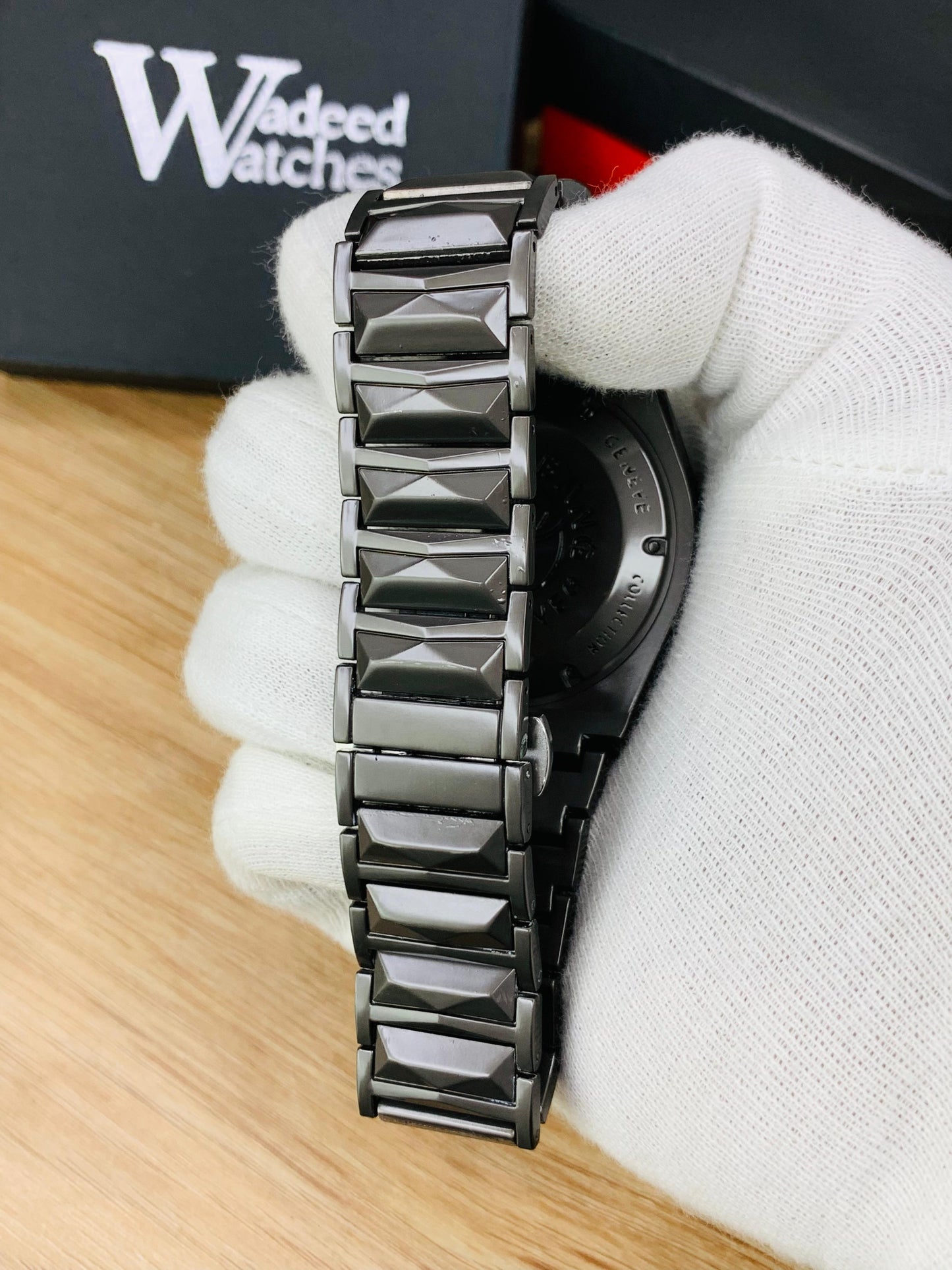 HB Skeleton Diamond Cut | Date Adjustment (Full Black)