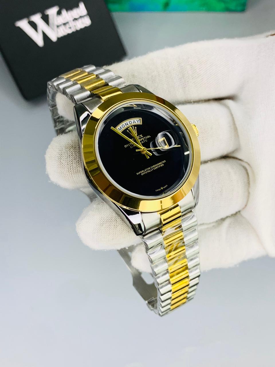 Luxury Plain Dial | Date and Date Working (Two Tone Black)