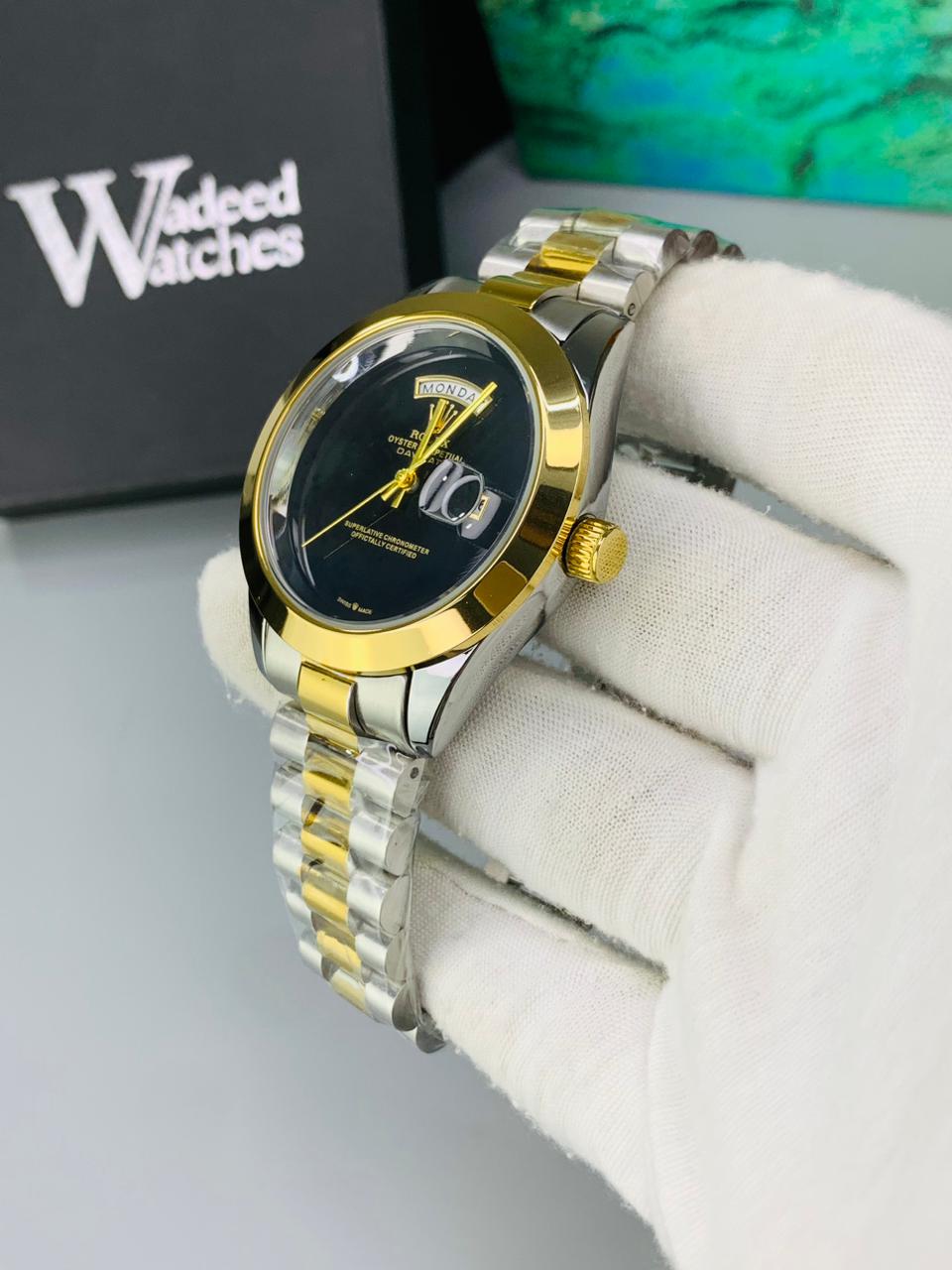 Luxury Plain Dial | Date and Date Working (Two Tone Black)