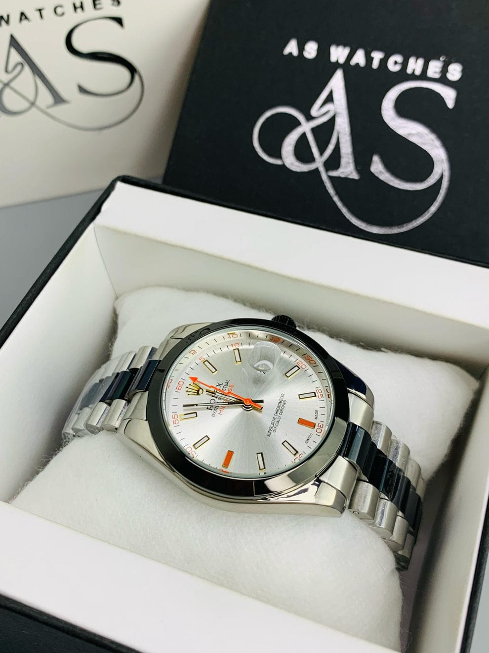 Milgauss Black Model With Date (White)
