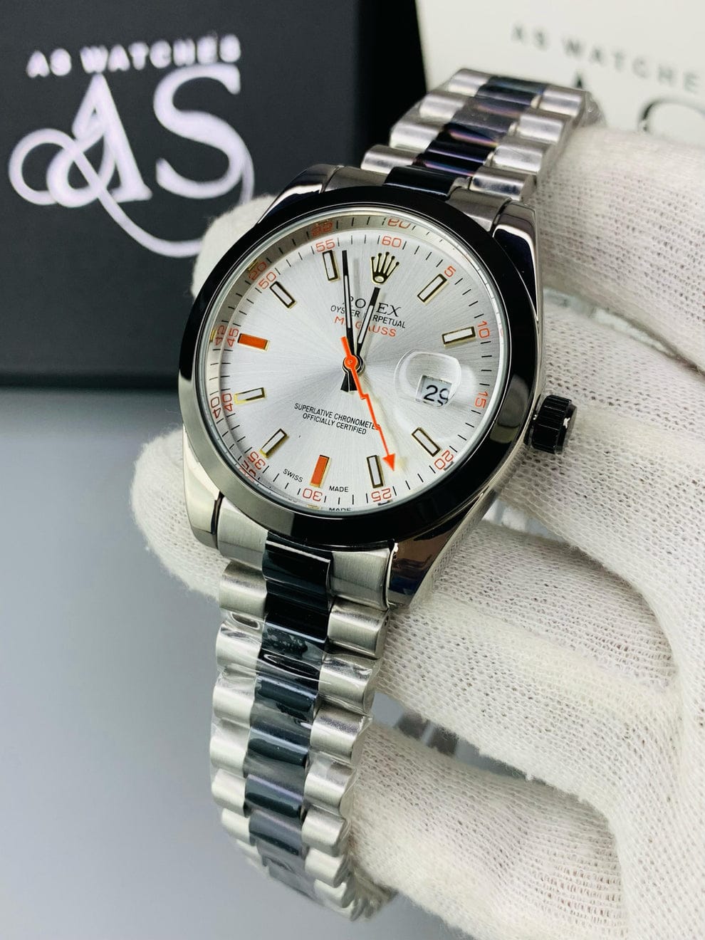 Milgauss Black Model With Date (White)