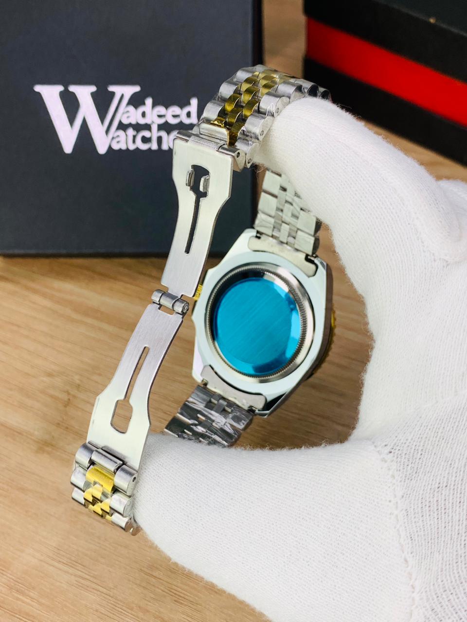 Master Timepiece | Date Working | Rotating Bezel