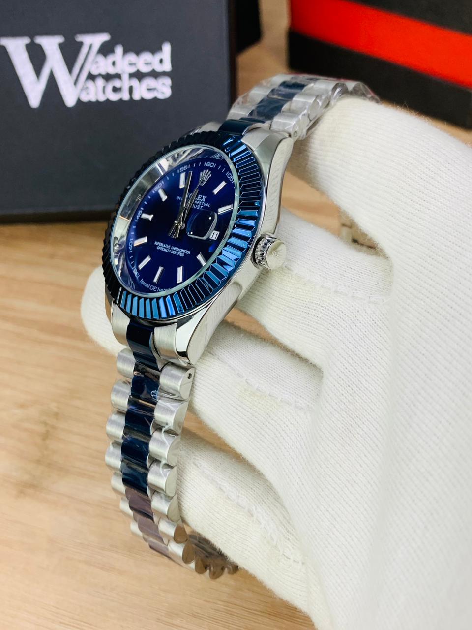Oyster Blue Model With Date (Blue)