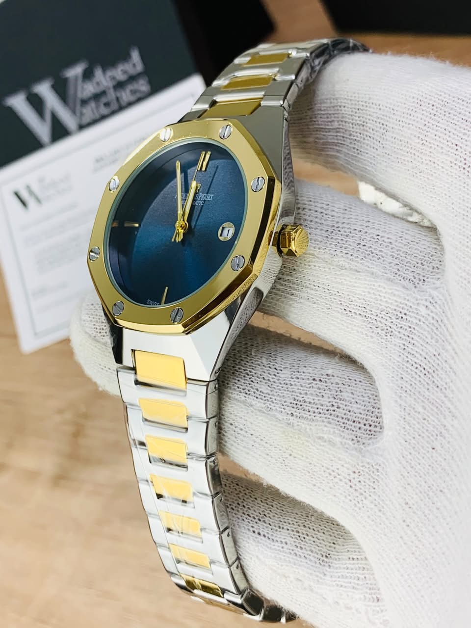 Shiny AP Model WIth Date (Two Tone Blue)