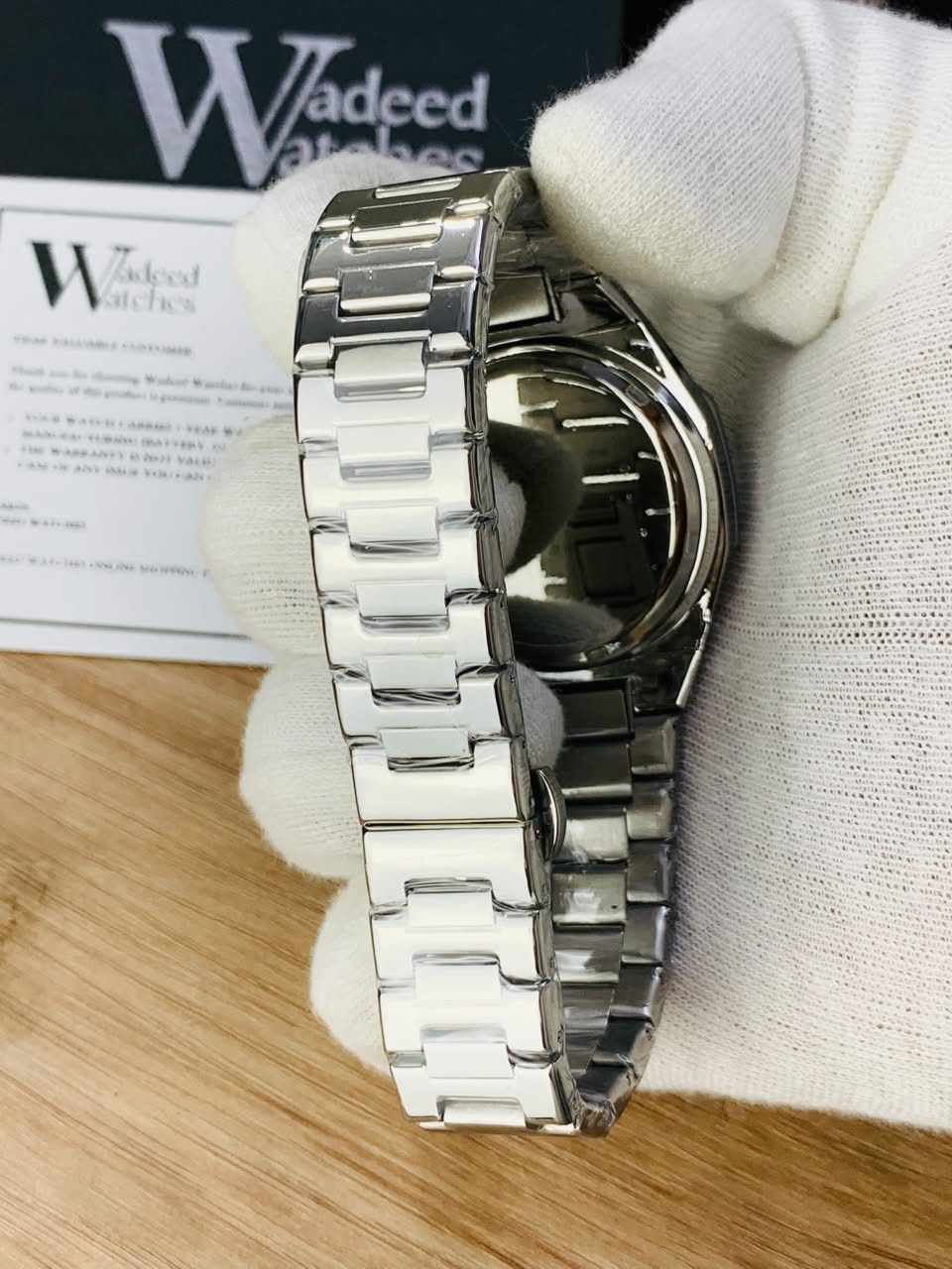 Shiny AP Model WIth Date (Silver Grey)