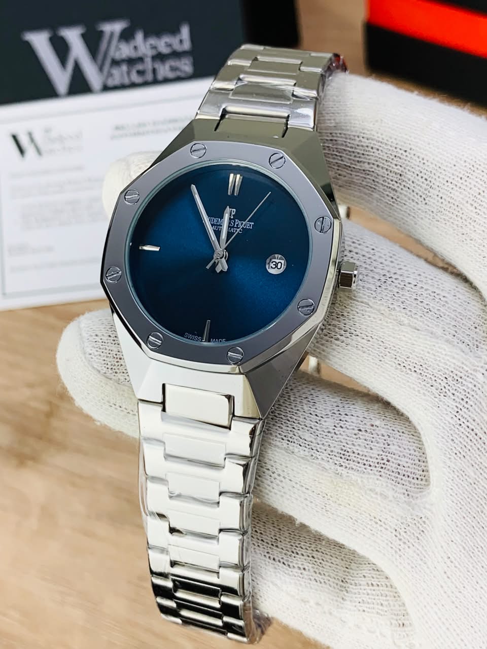 Shiny AP Model WIth Date (Silver Blue)