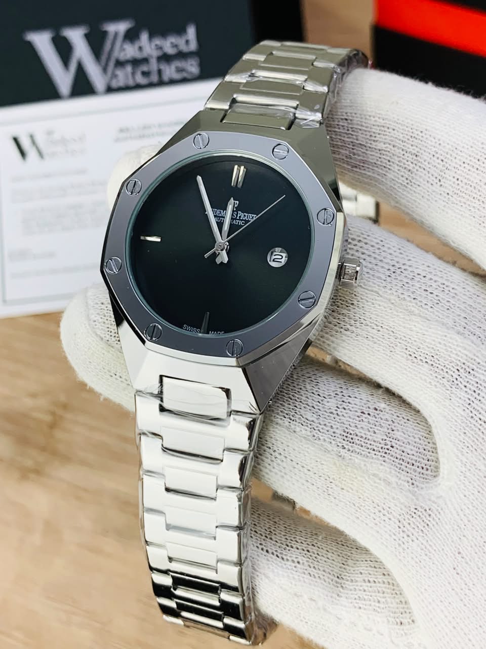 Shiny AP Model WIth Date (Silver Black)