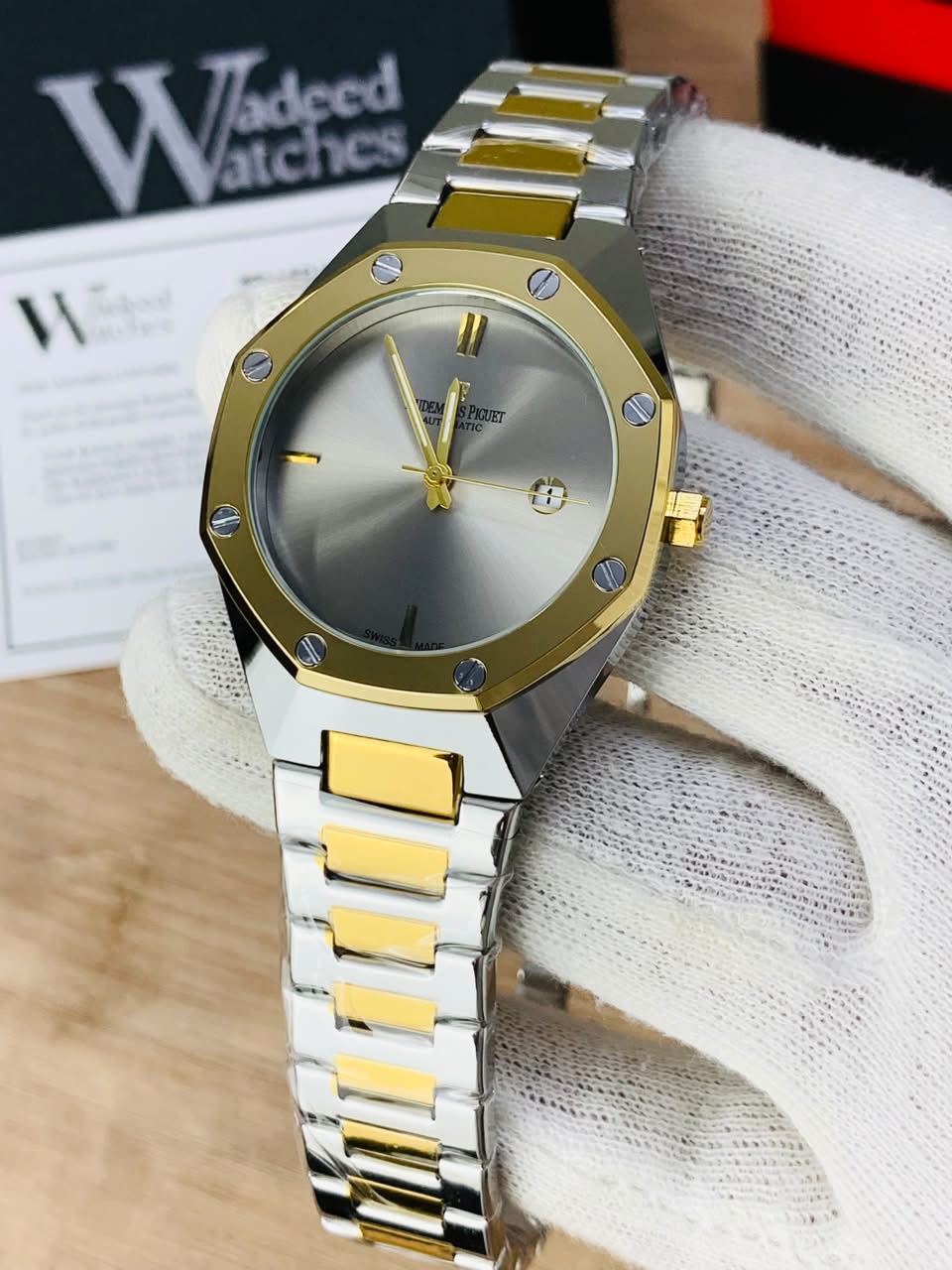 Shiny AP Model WIth Date (Two Tone Grey)