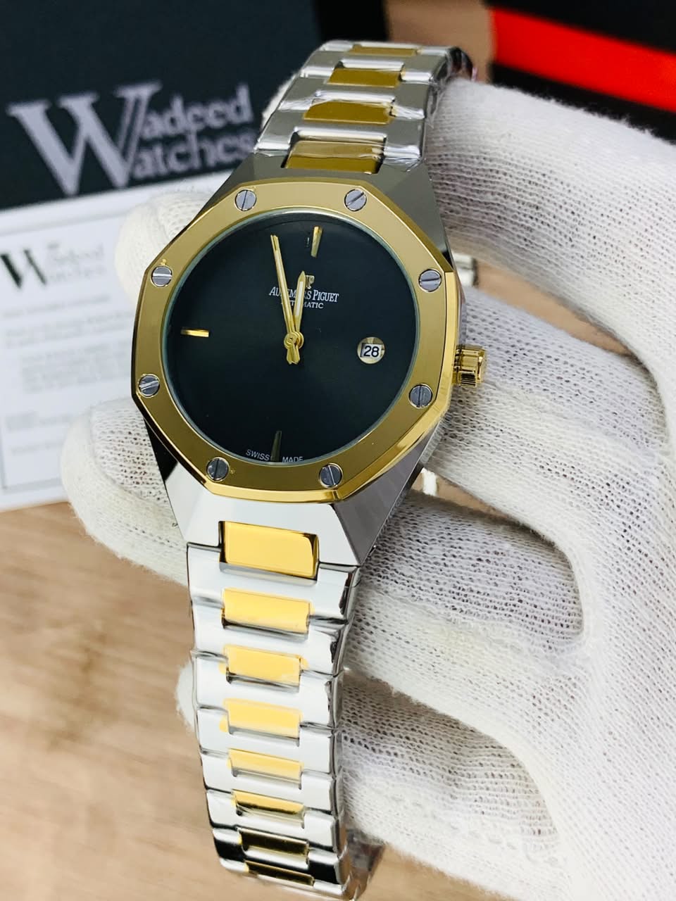 Shiny AP Model WIth Date (Two Tone Black)