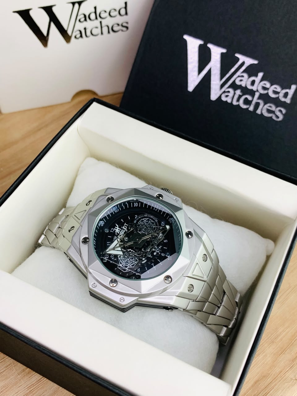 HB Sang Bleu | Silver Chain Black Dial