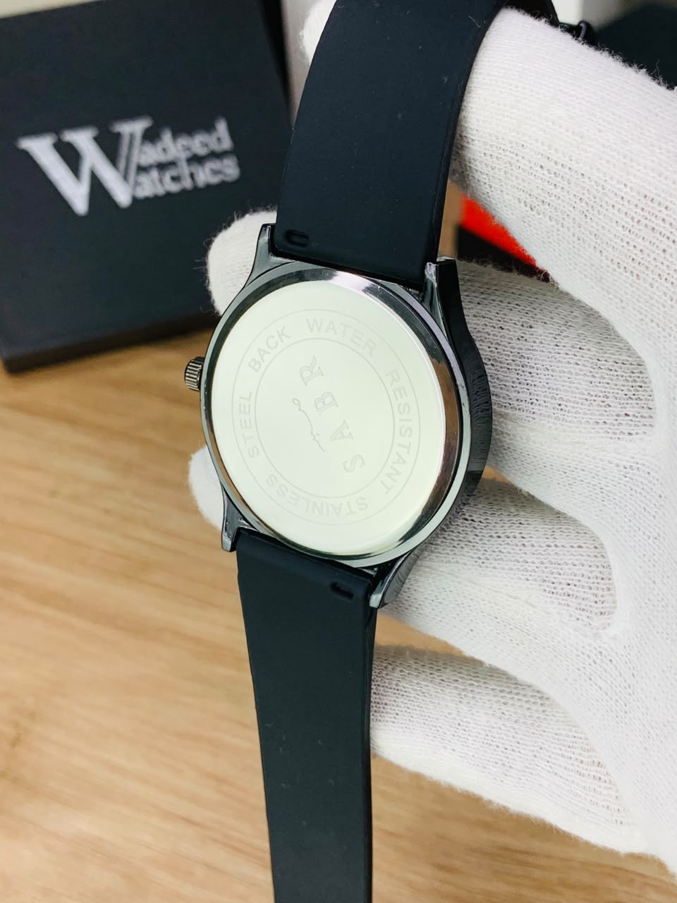 Sabr Watch | Date Working | Magnetic Strap (Full Black)