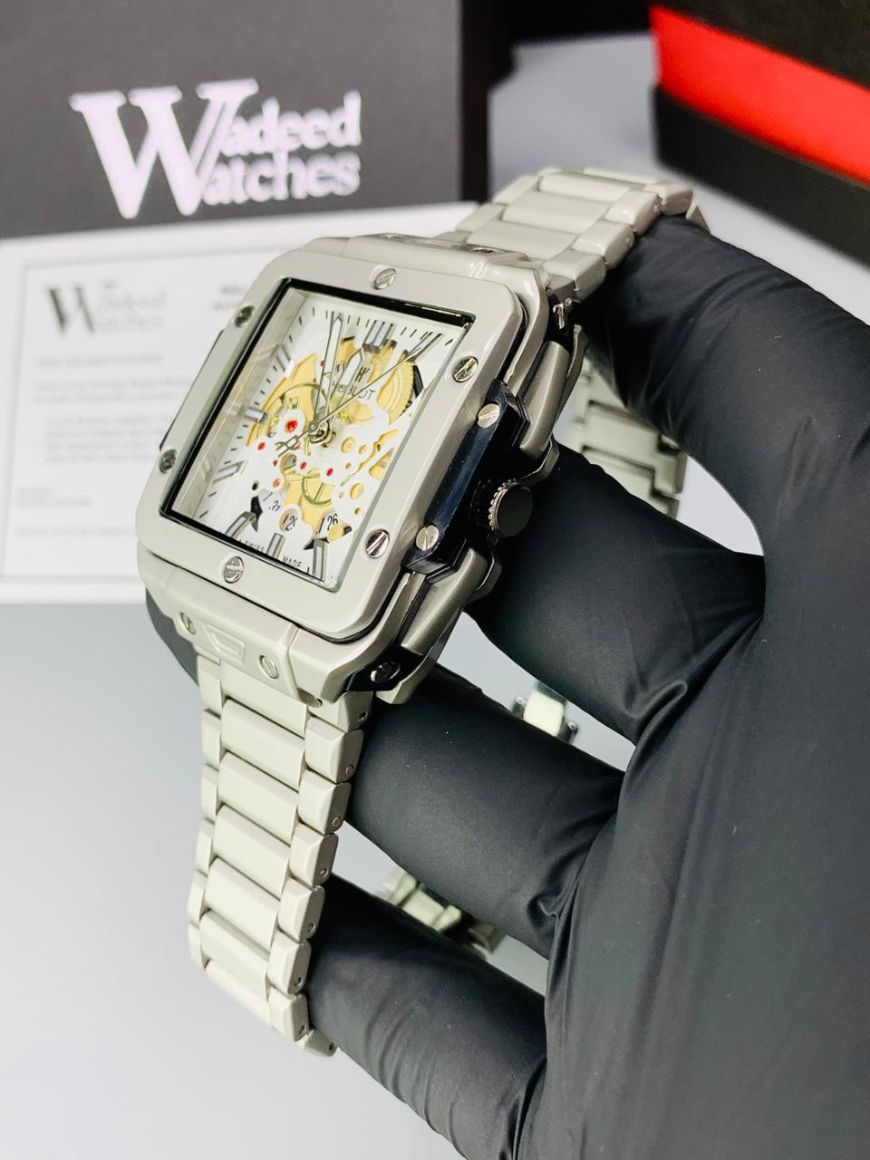 HB Ultra Square Model | White