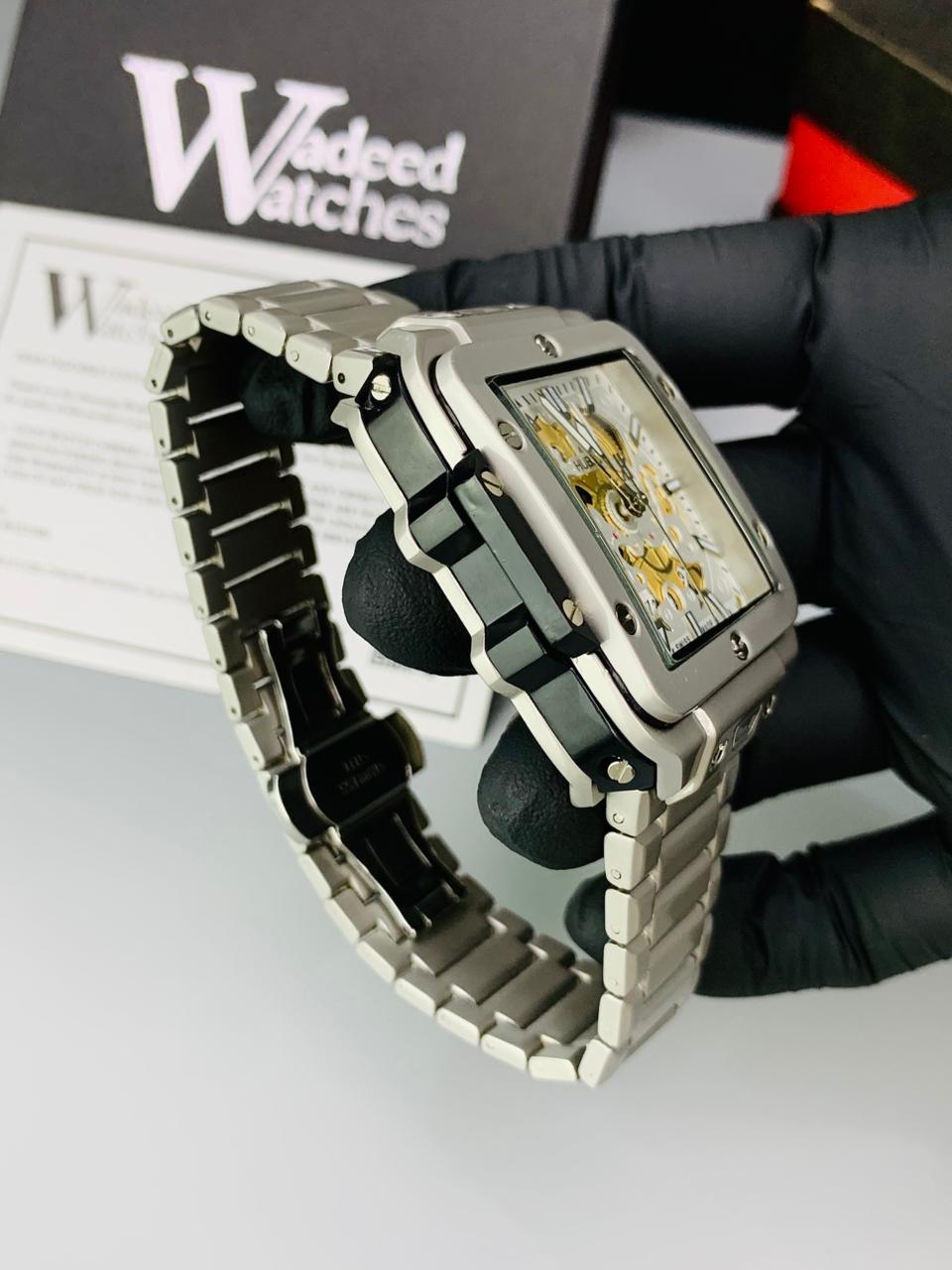 HB Ultra Square Model | White