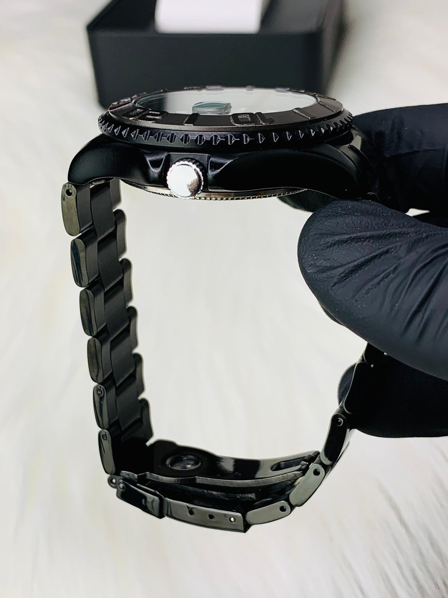 Bold Vantablack Watch With Rotating Bezel