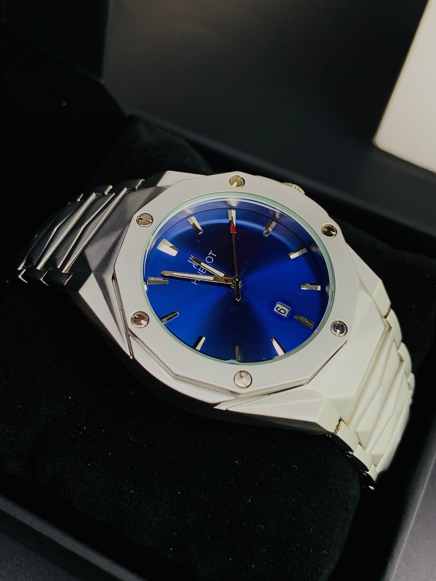 HB Plain Diamond Cut | Date Adjustment (Silver Blue)